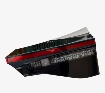 Toyota Yaris Cross Rear/tail lights 815800DB70