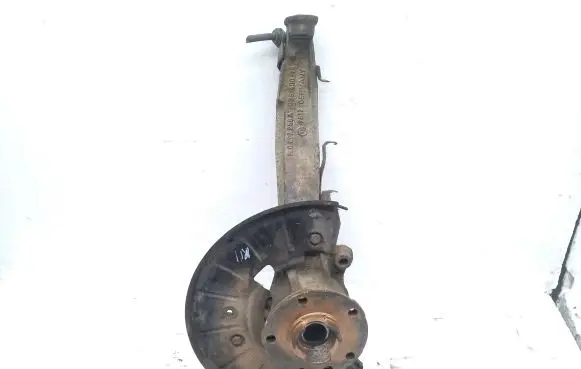 Volkswagen Touareg I Front wheel hub spindle knuckle 7L0407258A