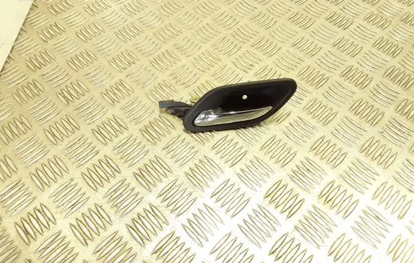 BMW 5 E39 Rear door interior handle 8226049