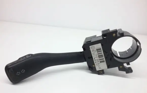 Volkswagen Golf IV Indicator stalk 8L0953513G 202852ATW