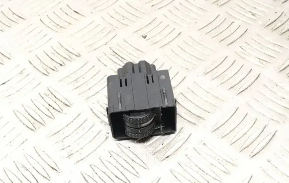 Skoda Fabia Mk1 (6Y) Headlight level height control switch 6Y0919094B 832005