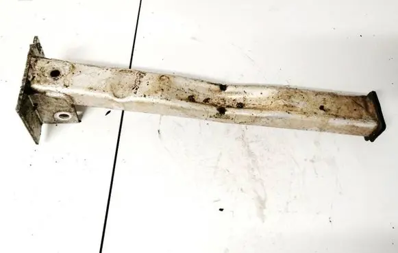 Peugeot 3008 I Front bumper mounting bracket