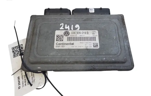 Volkswagen Polo V 6R Engine control unit/module 03E906019B 5WA11001 CGPA