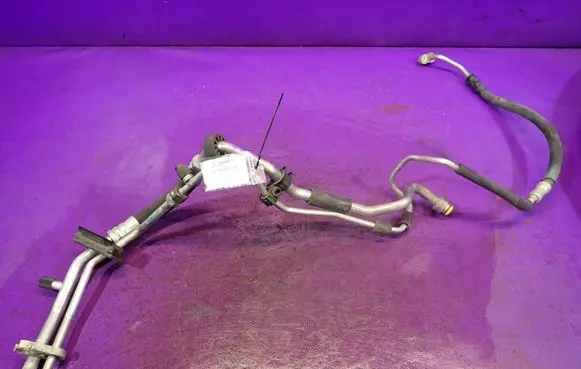 Audi A4 S4 B7 8E 8H Air conditioning (A/C) pipe/hose 8E1260712A