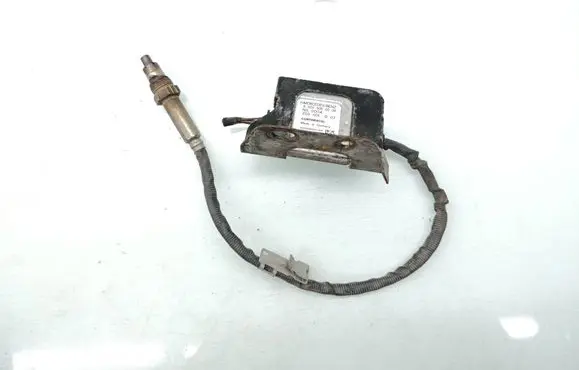 Mercedes-Benz Vito Viano W447 Lambda probe sensor A0009050008