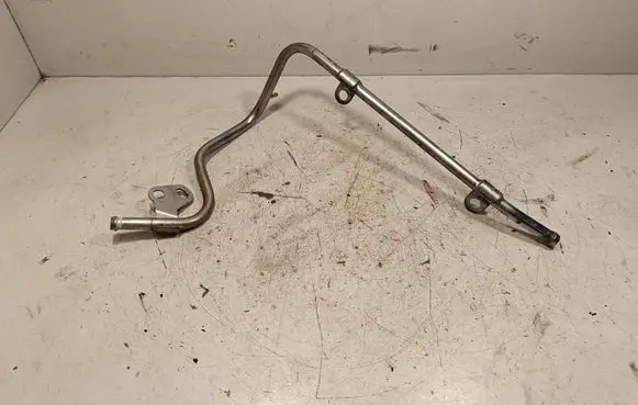 Mitsubishi L200 Fuel line pipe 