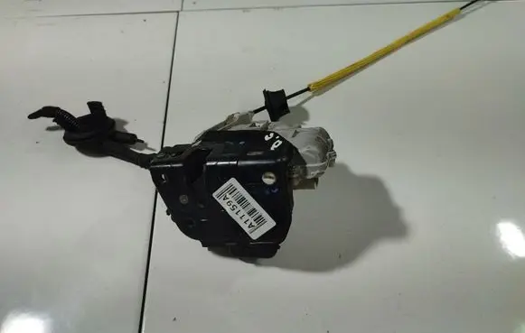 Audi A6 S6 C6 4F Rear door lock 