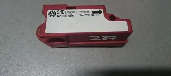 Volkswagen Golf IV Airbag deployment crash/impact sensor IJ0909606D 5WK42350
