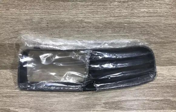 Volkswagen Polo III 6N 6N2 6NF Front fog light trim/grill 6N0853666