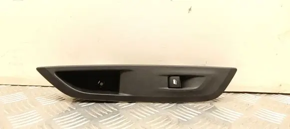 Peugeot 208 II Electric window control switch 98044803ZD