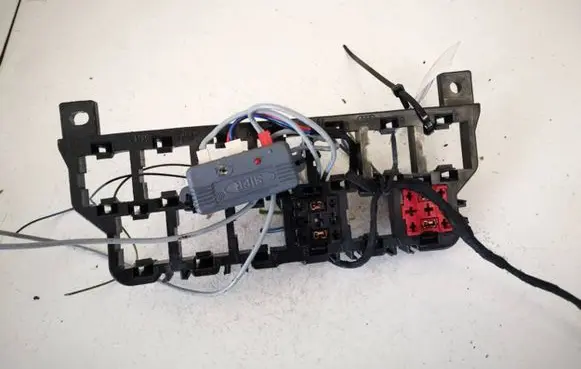 Audi A4 S4 B5 8D Sensor 8d0937503