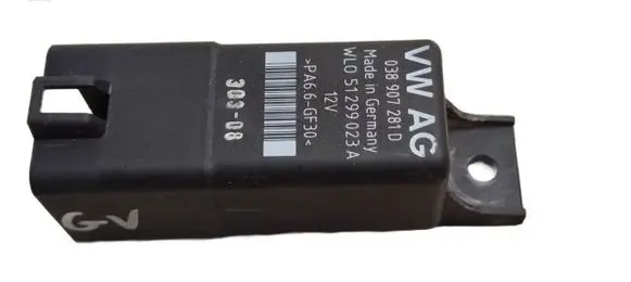 Volkswagen Golf V Glow plug pre-heat relay 038907281D PA66GF30 30308