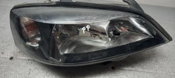 Opel Astra G Front reflector 