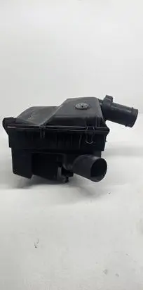 Mercedes-Benz Vito Viano W638 Air filter box A6380902201