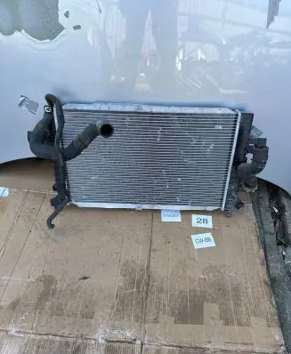 Opel Astra H Coolant radiator