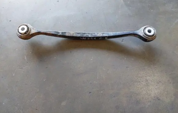 Mercedes-Benz R W251 Rear control arm 000060364106