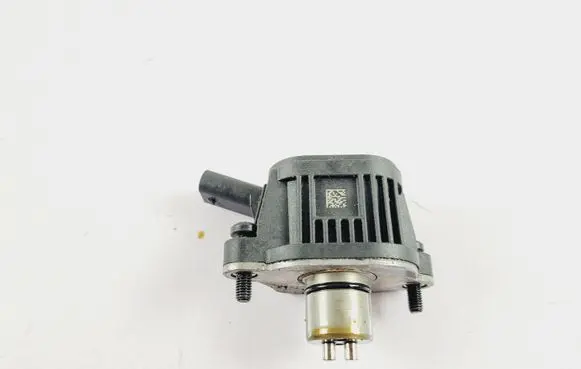 Volkswagen T-Roc Camshaft vanos timing valve 04E906048A