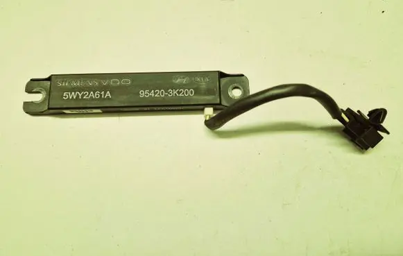 Hyundai Genesis Keyless system antenna 5WY2A61A 954203K200