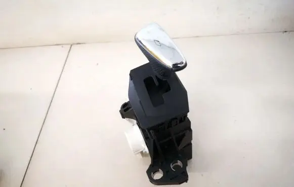 Lexus CT 200H Gear shifter/selector 75c832rhd 75c832-rhd