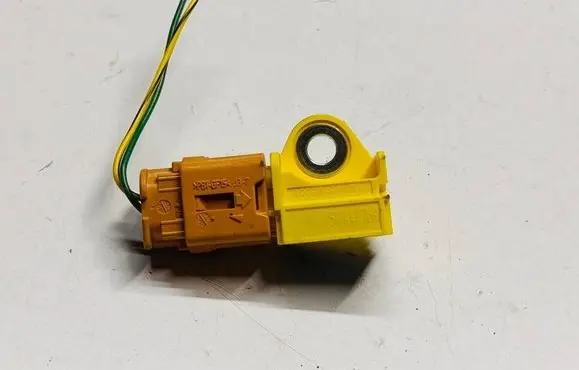 Suzuki SX4 S-Cross Airbag deployment crash/impact sensor 3893061M20U6 3893061M20 5WK44769