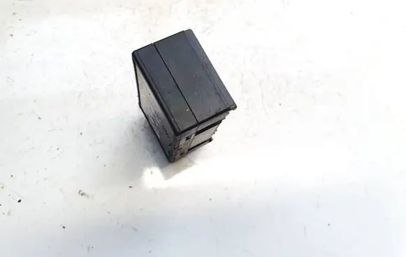 Ford Focus Other relay 11002298c 299607
