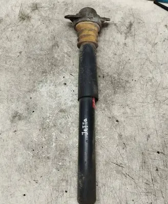 Volkswagen Jetta V Rear shock absorber/damper