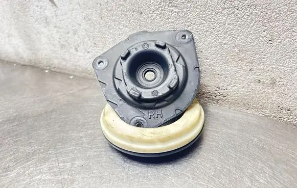 Renault Master II Front shock absorber mounting bracket 7701208823 B2482241 27458
