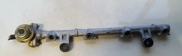 Toyota Yaris Fuel main line pipe