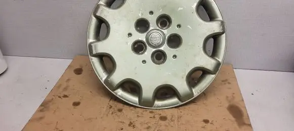 Chrysler Town u0026 Country IV R15 wheel hub/cap/trim 