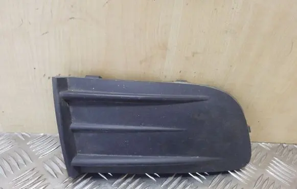 Skoda Octavia Mk2 (1Z) Front bumper lower grill 1Z0807368