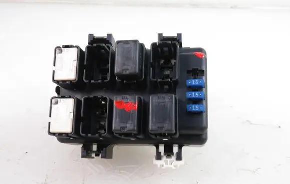 Subaru Impreza III Fuse box set 