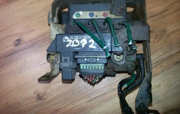 Renault Laguna I ABS Pump 7700846641