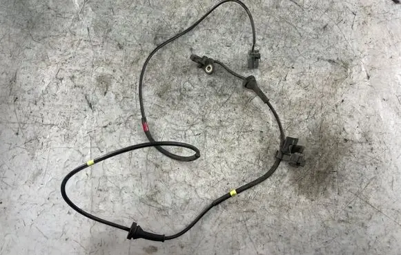 Volvo V70 ABS rear brake sensor 3524256 10071160373