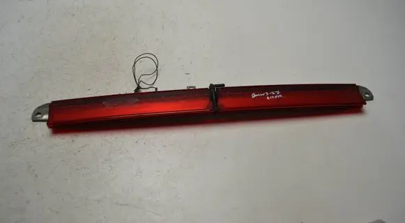 BMW 3 E90 E91 Third/center stoplight 17556