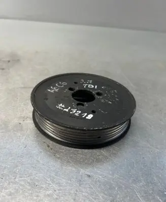 Audi A6 S6 C6 4F Power steering pump pulley 059121031L