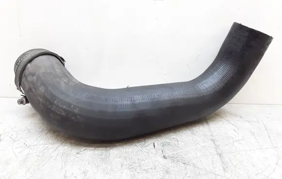 Intercooler hose/pipe