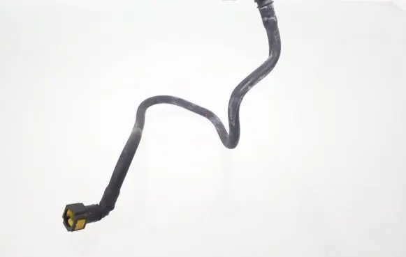 Lexus RX 450H Fuel line pipe