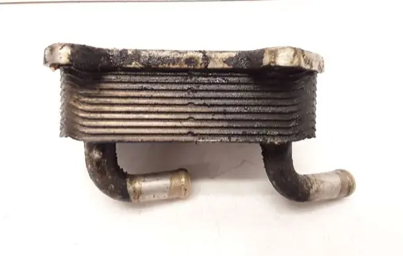 Volvo S40, V40 Oil filter mounting bracket