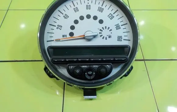 Mini One - Cooper R56 Speedometer (instrument cluster) BM508042