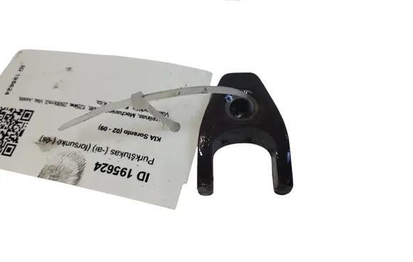 KIA Sorento Fuel Injector clamp holder
