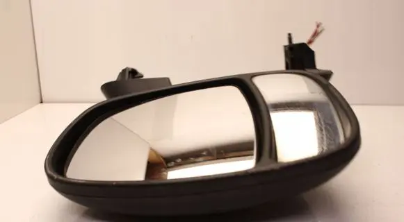 Opel Vivaro Front door electric wing mirror 