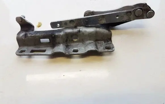 Mercedes-Benz CLC CL203 Engine bonnet/hood hinges