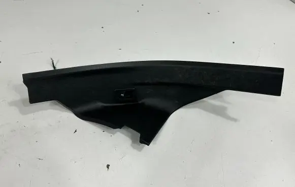 BMW iX Rear sill trim cover 7948155