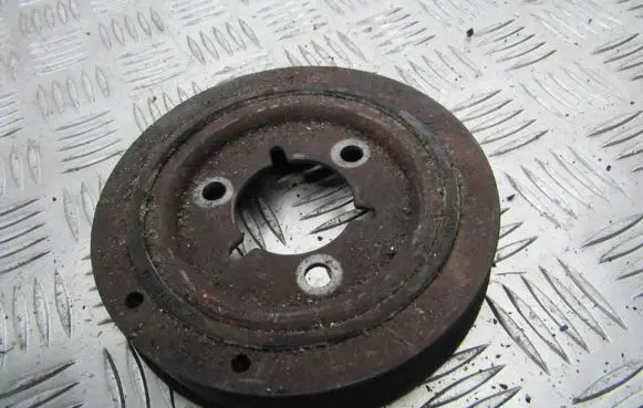 Peugeot 206 Crankshaft pulley e102111a