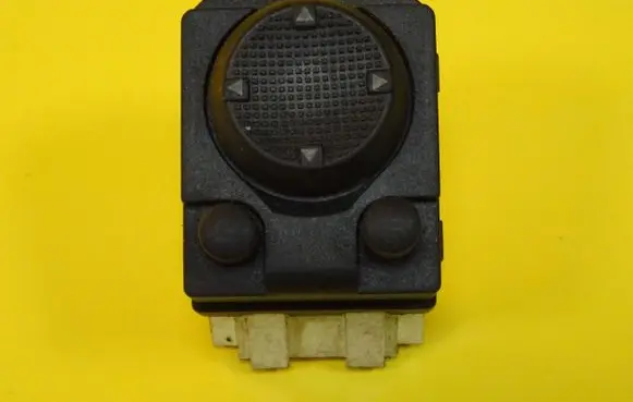 Volkswagen Golf III Wing mirror switch 1L0959565