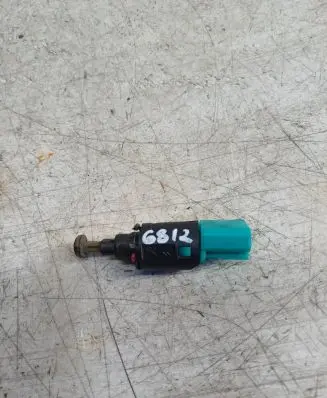 Peugeot Expert Brake pedal sensor switch 9650688480