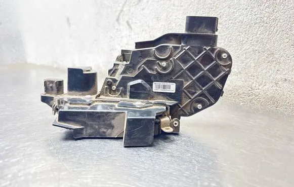 Ford Focus Front door lock A048069 3M5AR21812BR