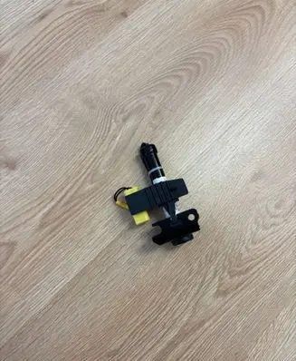 BMW 5 G30 G31 G38 Bonnet Pedestrian Airbag Actuator 7435797