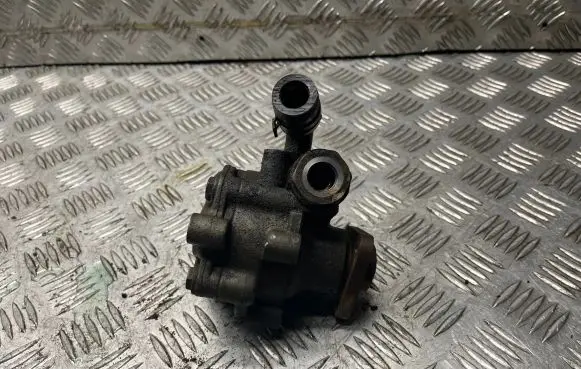 Volkswagen Touareg I Power steering pump 7L6422154ES