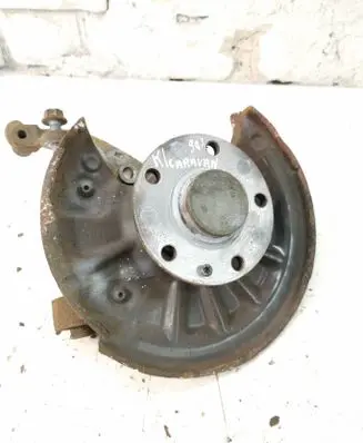 Volkswagen Golf VII Rear wheel hub
